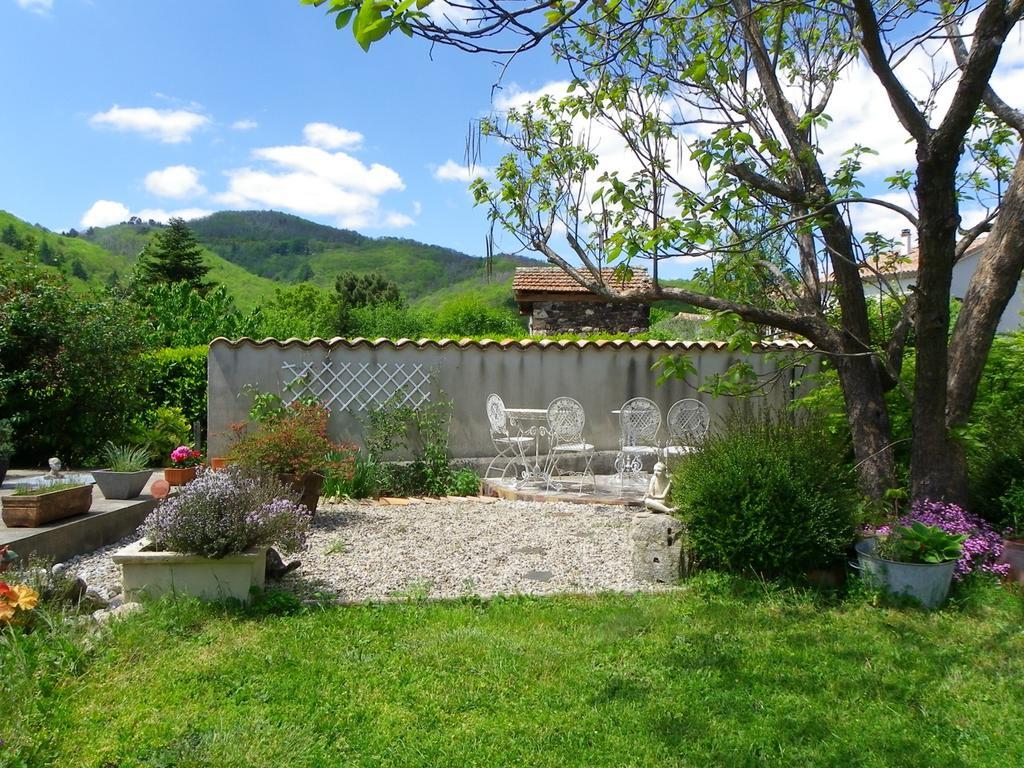 Bed and Breakfast Le Cabanon Thueyts Exterior foto