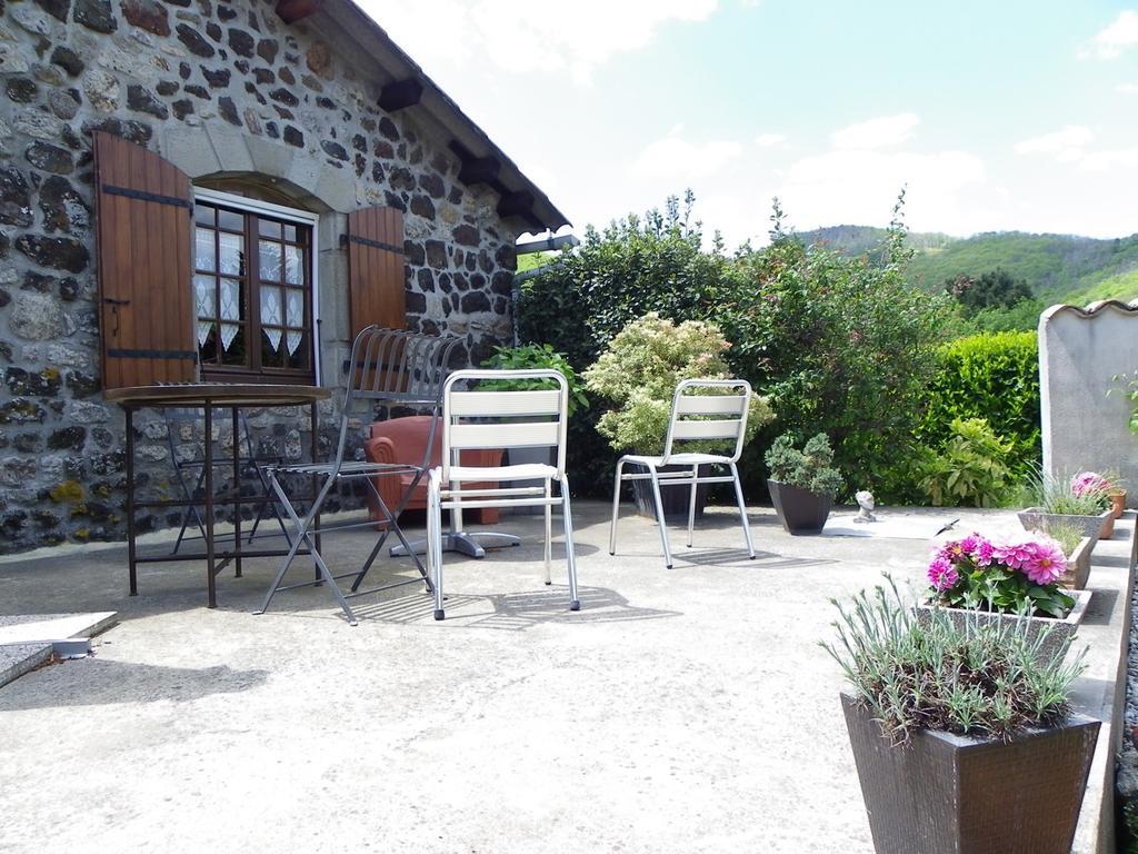 Bed and Breakfast Le Cabanon Thueyts Exterior foto