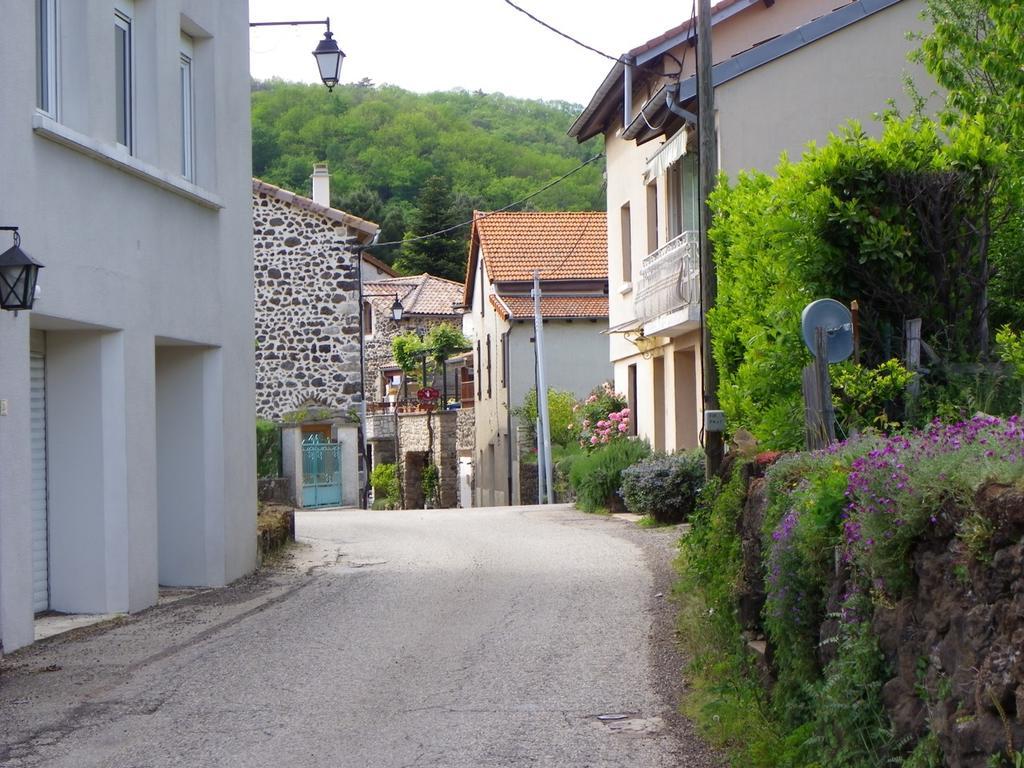 Bed and Breakfast Le Cabanon Thueyts Exterior foto